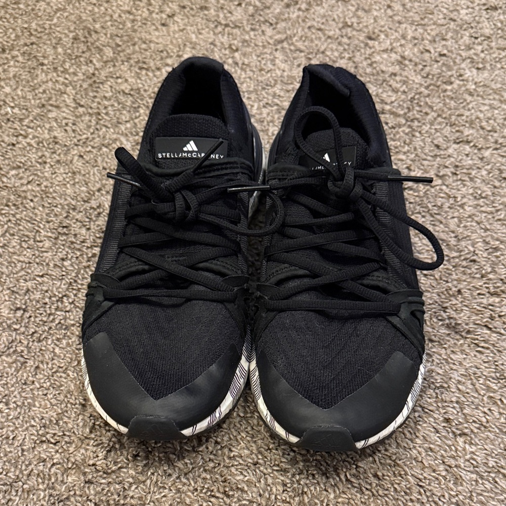 Adidas by Stella McCartney Black and White Athletic Shoes. Size 9.